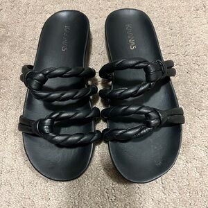 KAANAS Cahuita Twisted Pool Slide